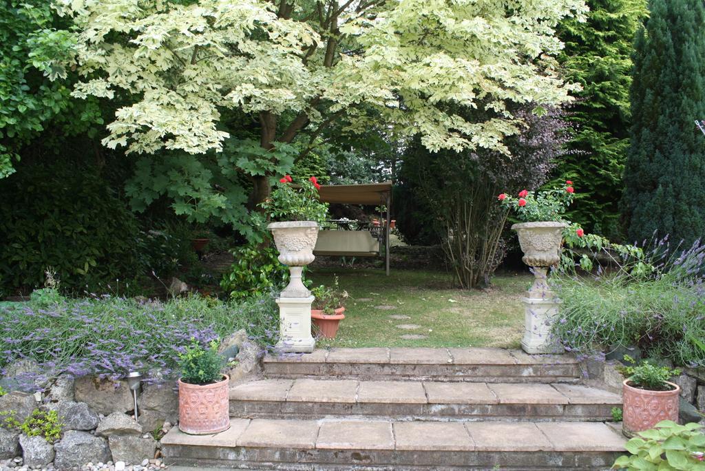 Sunnydale Guest House Stratford-upon-Avon Exterior foto